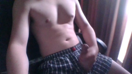 yan0831  12-02-2022